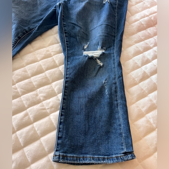 Judy Blue Distressed Capri jeans 16w - Picture 3 of 12